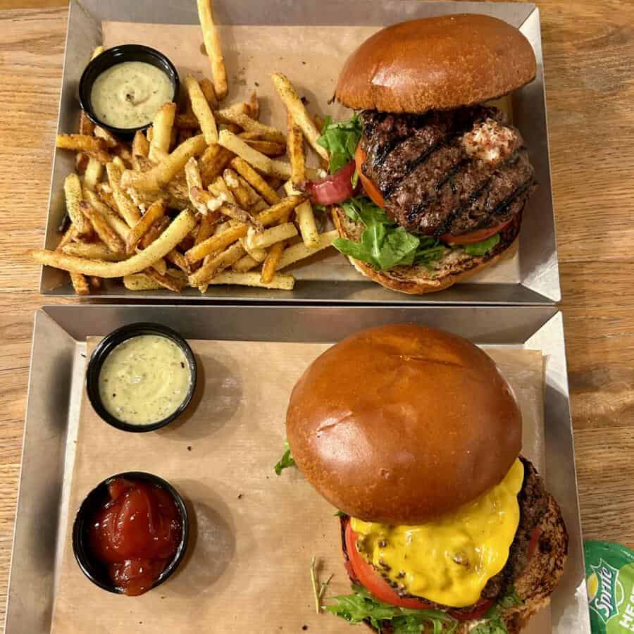 Best Burger in Tel Aviv: A Complete Guide